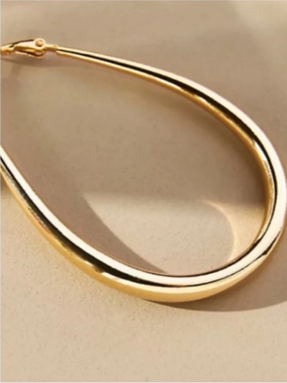 New! Oblong Gold Hoop Earrings (1030) NWOT